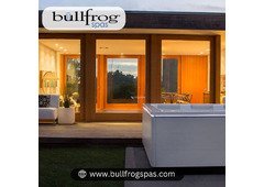 Modern Hot Tub Outdoor | Bullfrog Spas